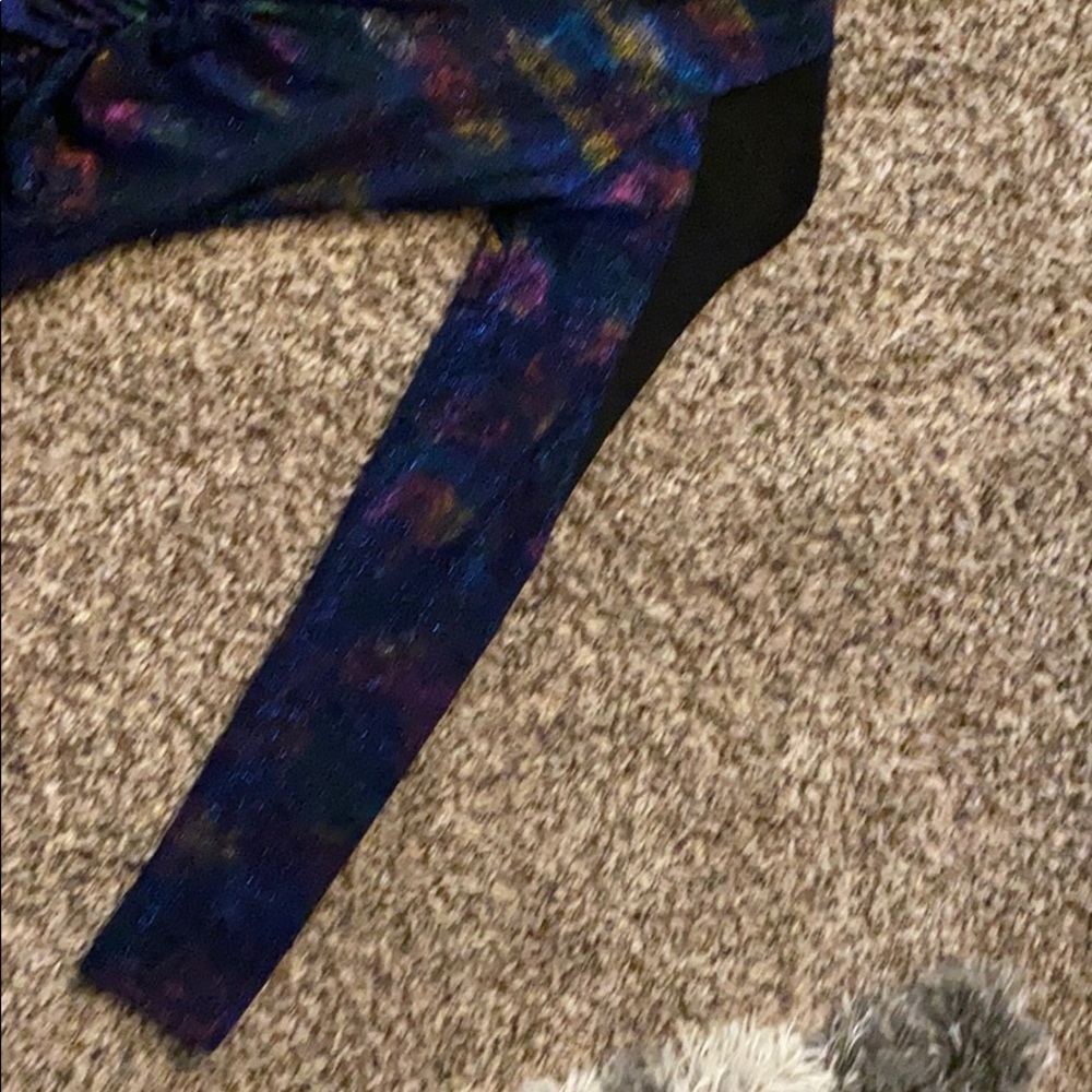 Classy - Picture 4 of 4